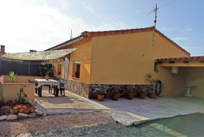 Galet House for 4 people with barbecue and near